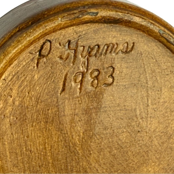 Vintage Sculpted & Hand Painted Ceramic Trinket Box Signed 1983 Fruit Design - Picture 3 of 7